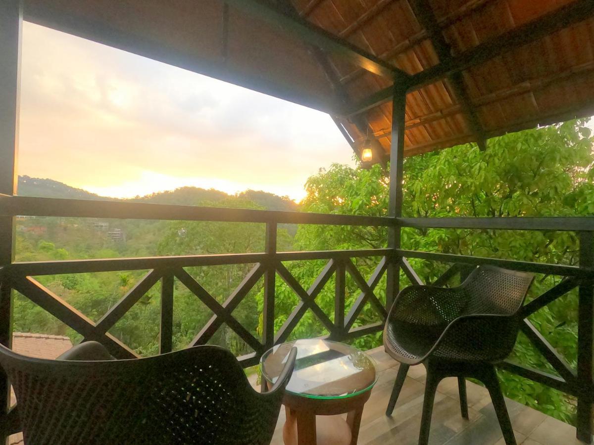 Hotel The Wild Trails Clarks Exotica , Munnar Exterior foto